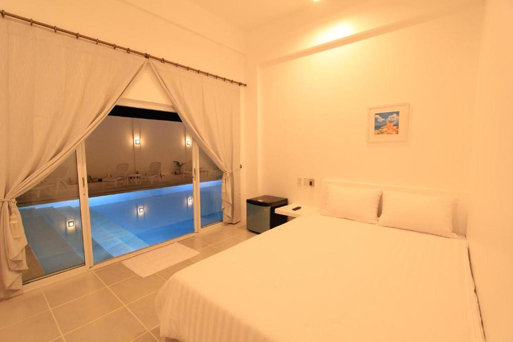 Coron Bluewave Hotel Kültér fotó